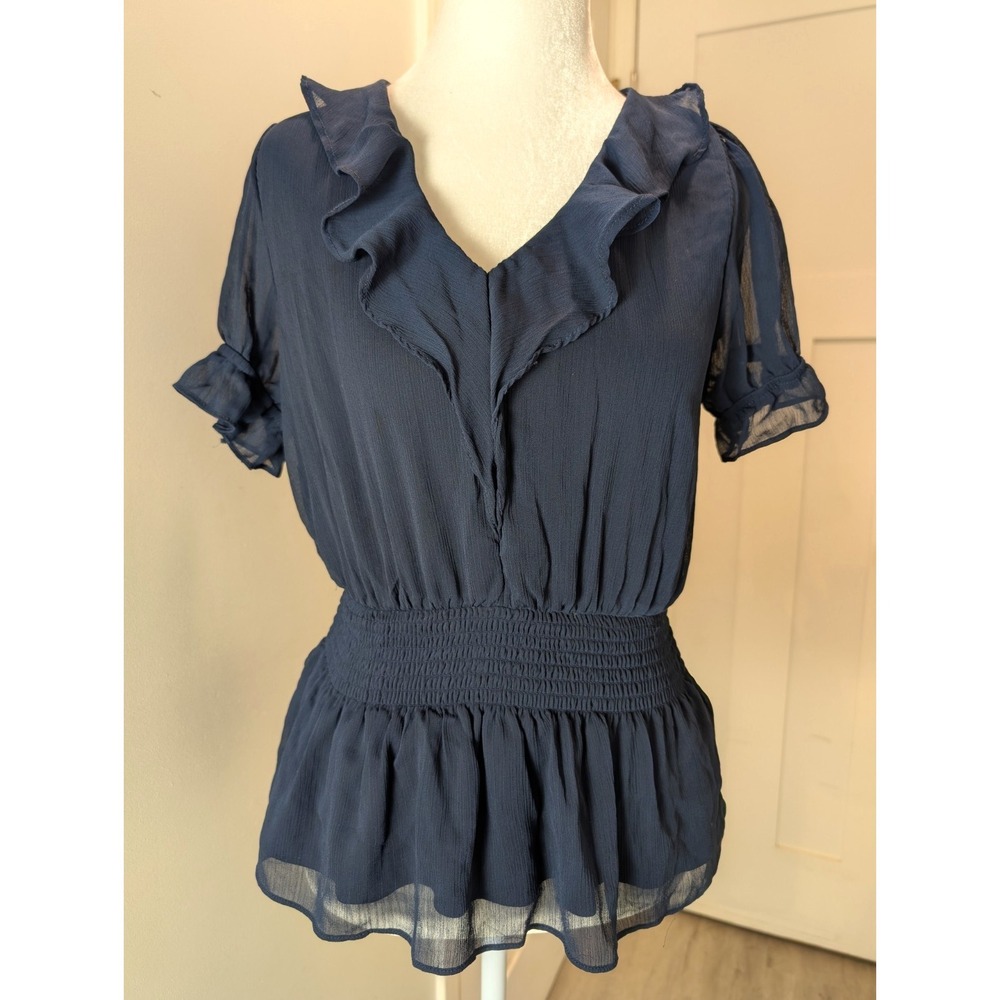 Everleigh Navy Short Sleeve Blouse W/ Fitted Waist V Neck Tie in Back Size S/P